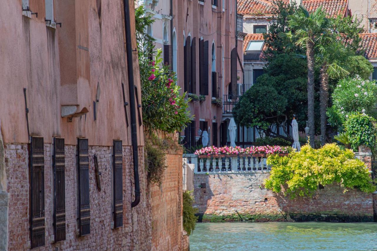Ca' Dei Cuori On The Grand Canal Venice Luaran gambar